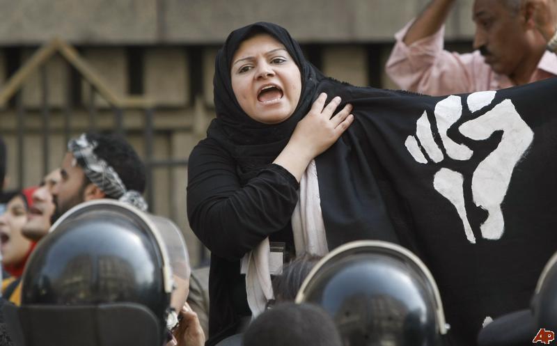 [Image: mideast-egypt-protest-2010-4-13-14-48-46.jpg]